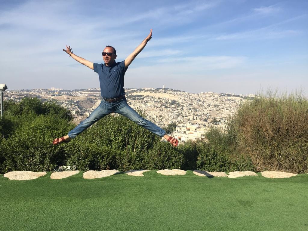 43163678_2002458156441041_8291541455642558464_o